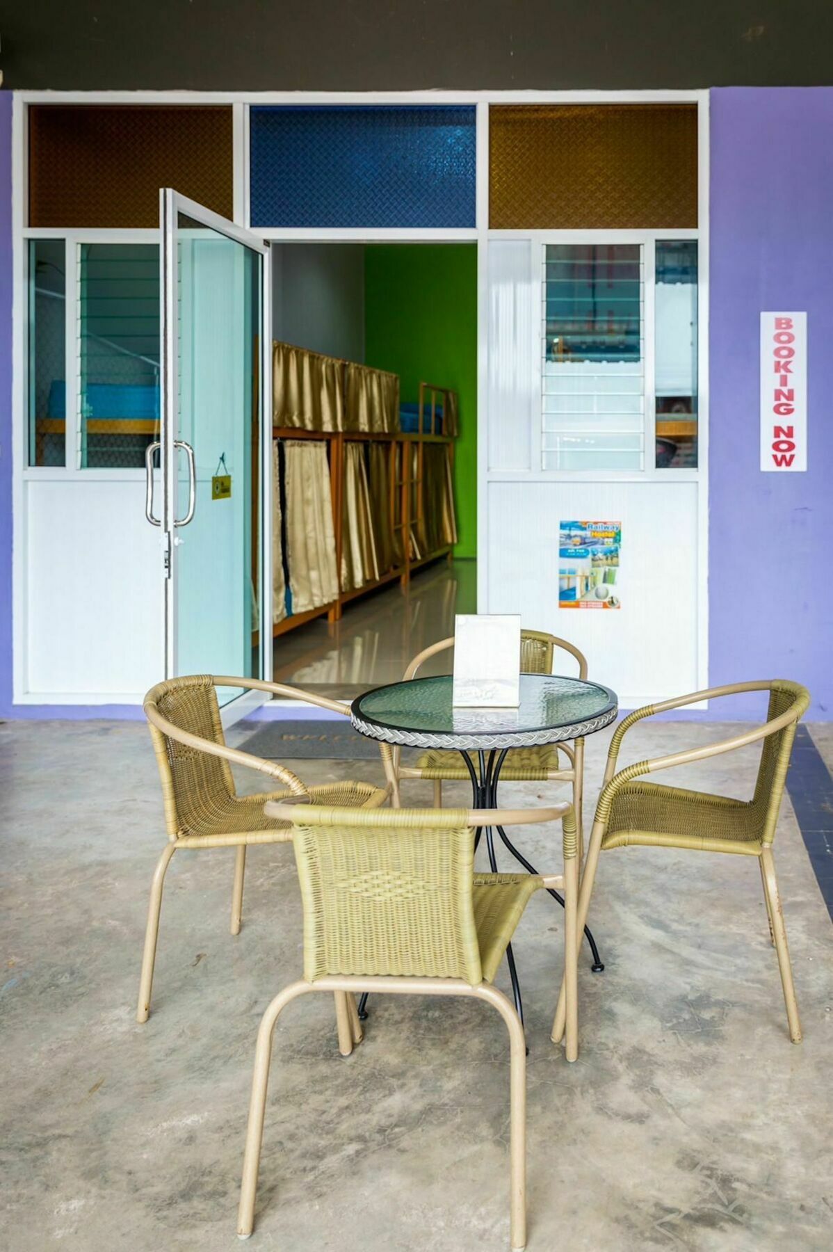 Railway Hostel (Adults Only) Chumphon Bagian luar foto